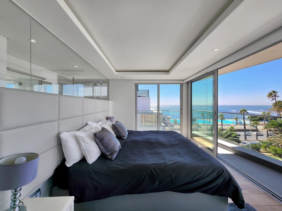 To Let 3 Bedroom Property for Rent in Sea Point Western Cape